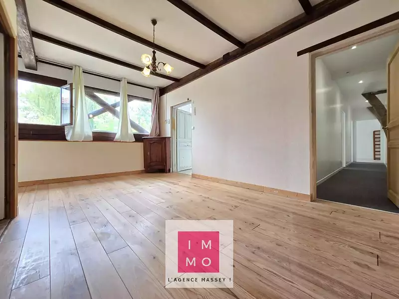 Maison, 250 m²