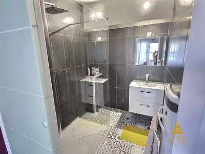Maison, 165 m²
