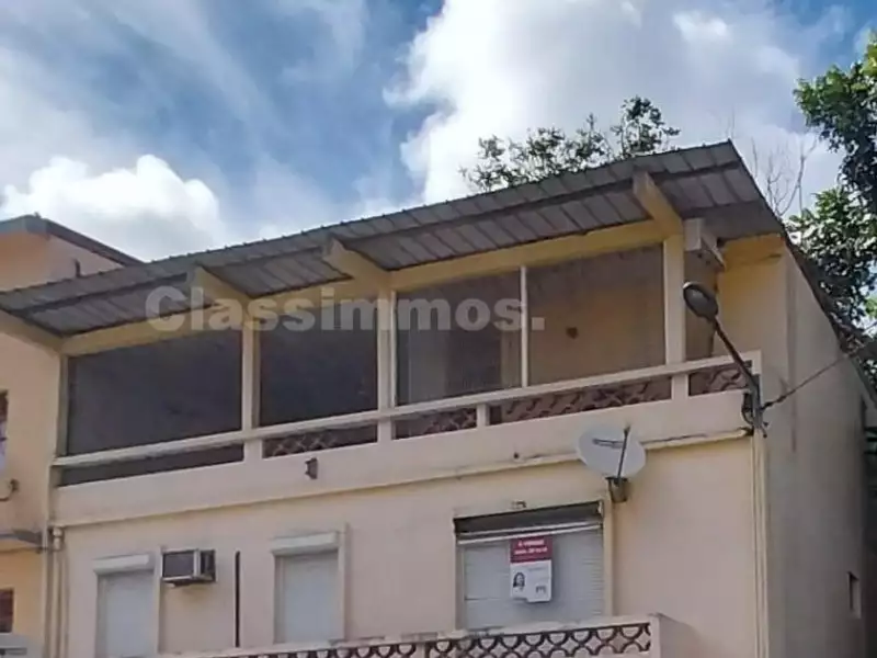 Immeuble, 176 m²