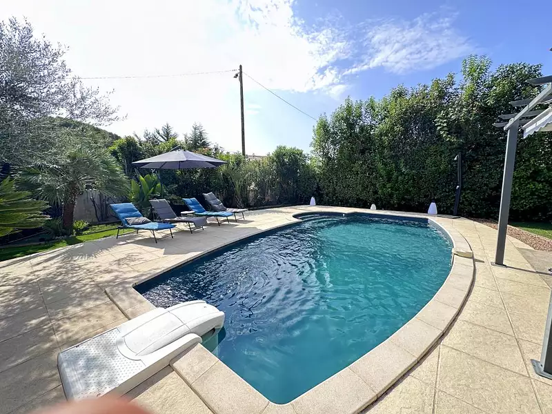 Maison, 142 m²
