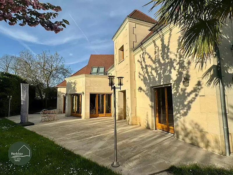 Maison, 316 m²