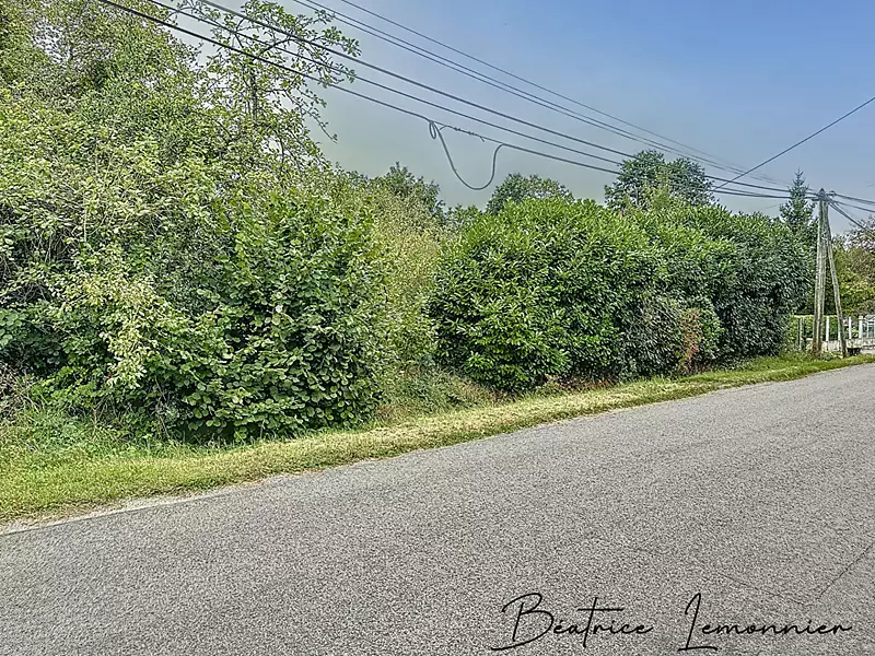 Terrain, 1 380 m²