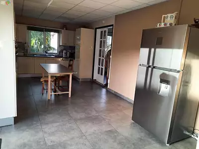 Maison, 246 m²