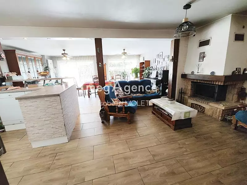 Maison, 132 m²