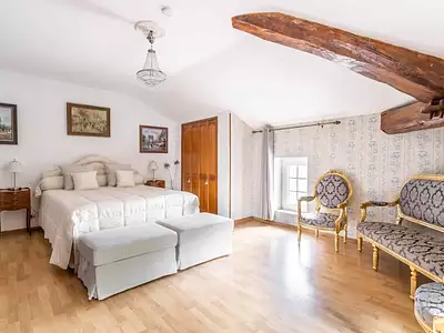 Maison, 330 m²