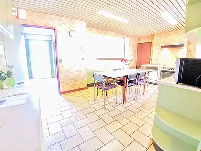 Maison, 570 m²