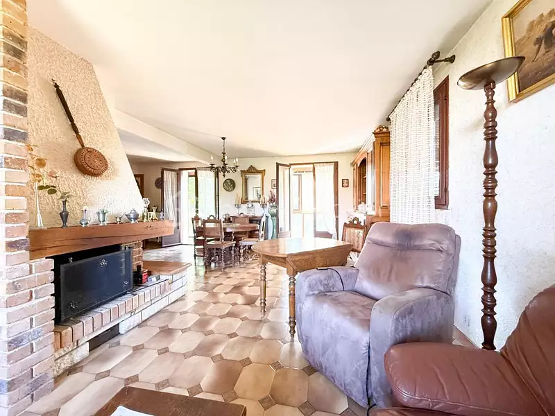 Maison, 180 m²