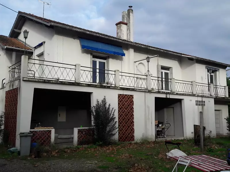 Immeuble, 150 m²