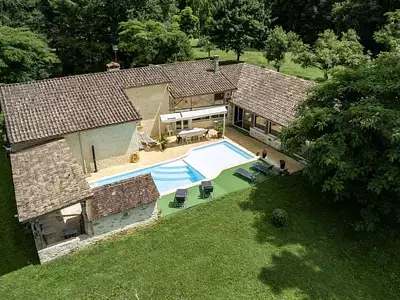 Maison, 210 m²