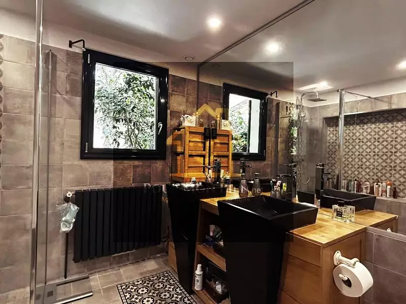 Maison, 227 m²