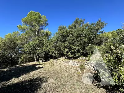 Terrain, 1 107 m²