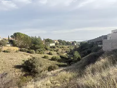 Terrain, 1 591 m²