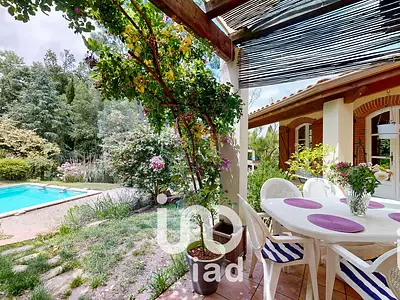 Maison, 163 m²
