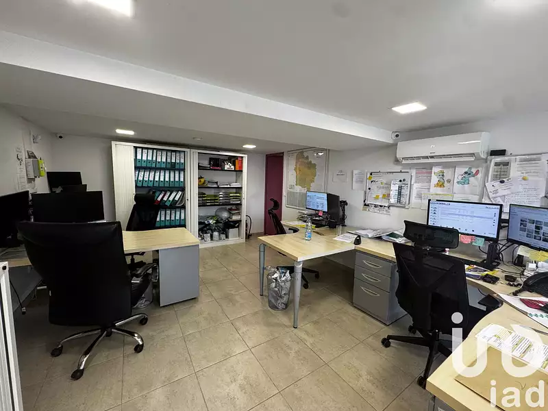Immeuble, 220 m²