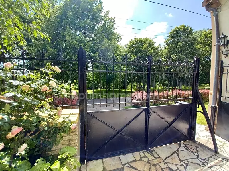 Maison, 210 m²