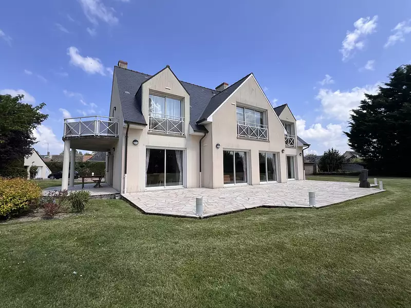 Maison, 260 m²