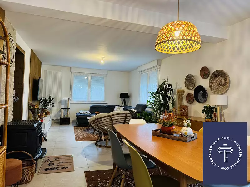 Maison, 137 m²