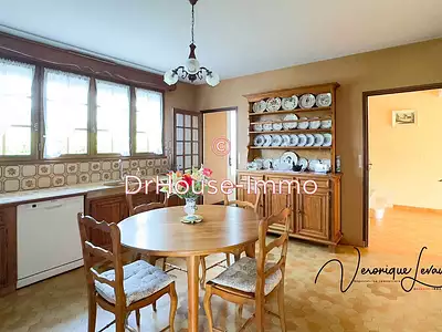Maison, 182 m²