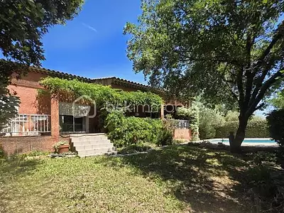 Maison, 145 m²