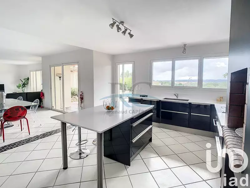 Maison, 203 m²