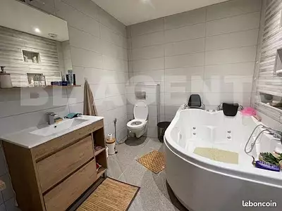Maison, 155 m²