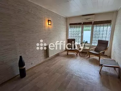 Maison, 242 m²