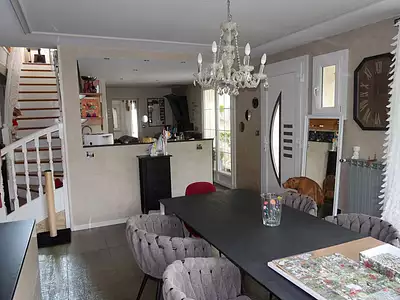 Maison, 180 m²