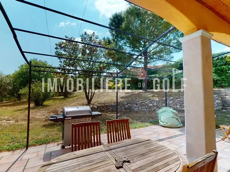 Maison, 300 m²