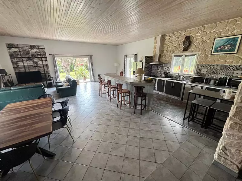 Maison, 205 m²