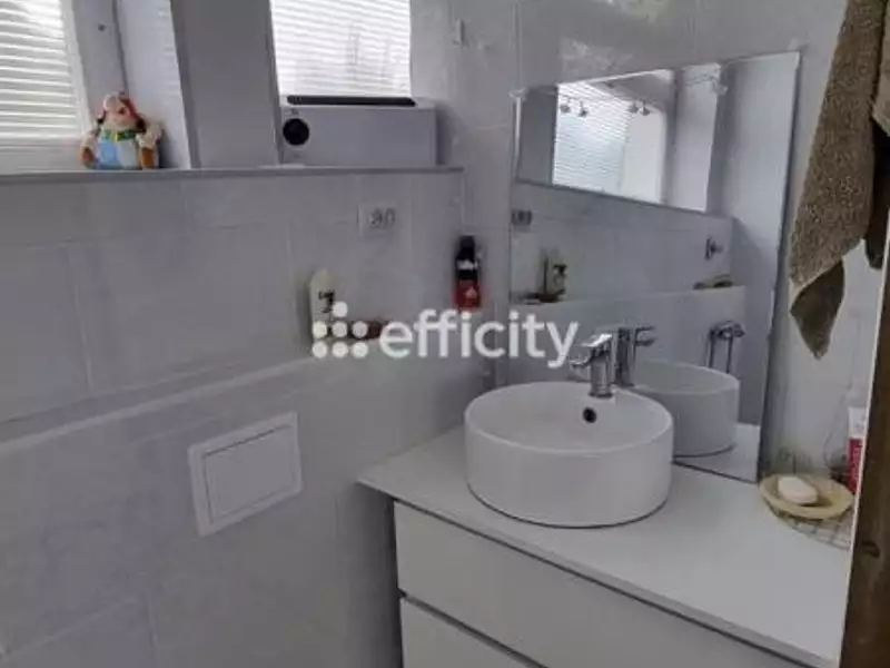 Maison, 205 m²