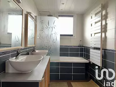 Maison, 146 m²