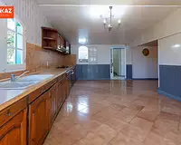 Maison, 220 m²