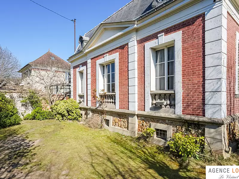 Maison, 210 m²