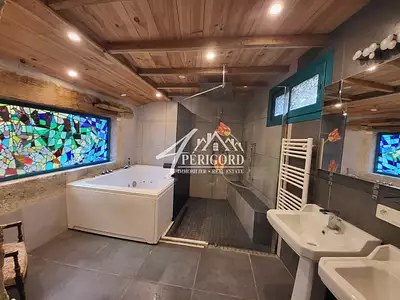 Maison, 225 m²