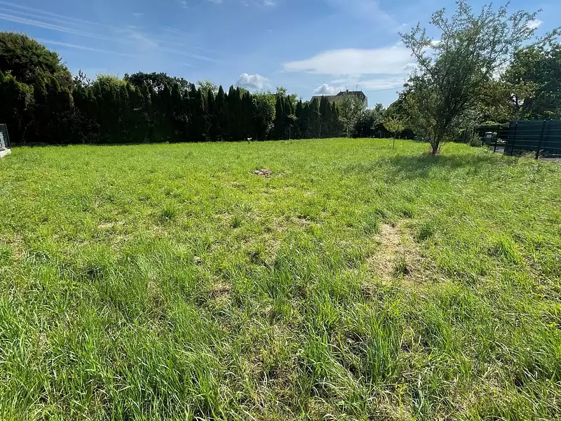 Terrain, 879 m²