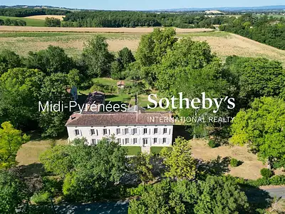 Maison, 350 m²