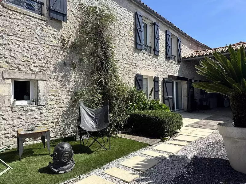 Maison, 158 m²