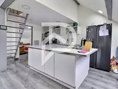 Immeuble, 240 m²