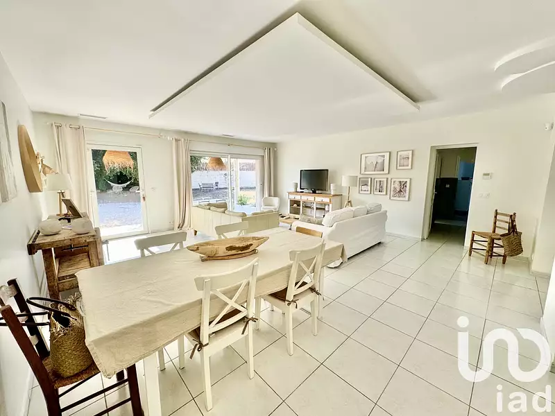 Maison, 165 m²