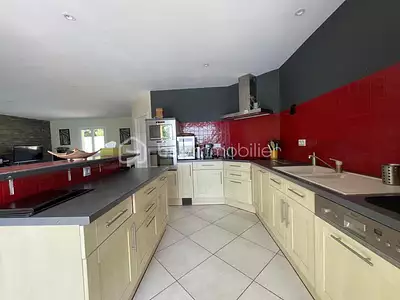 Maison, 146 m²