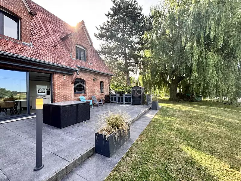 Maison, 199 m²