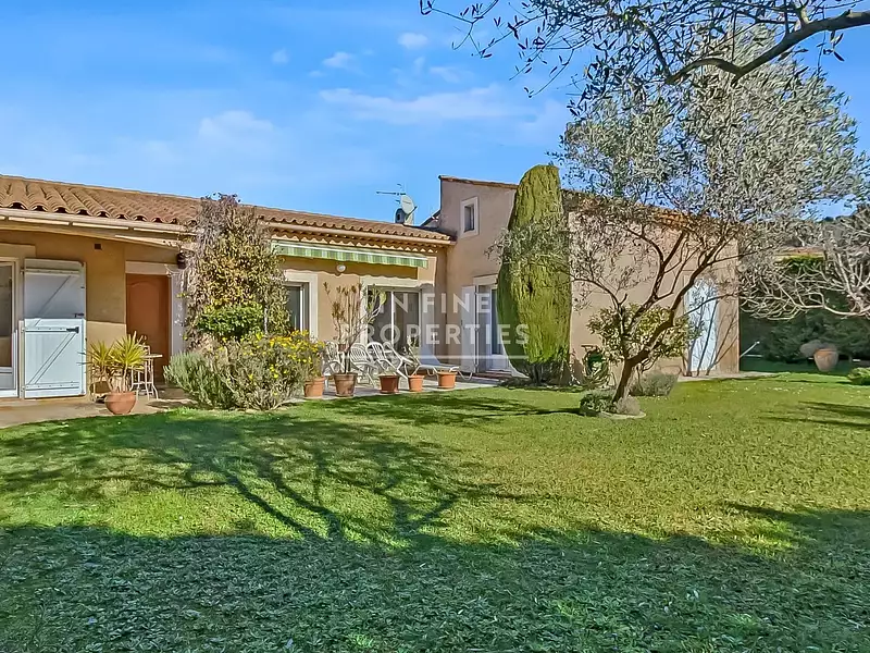 Maison, 161 m²