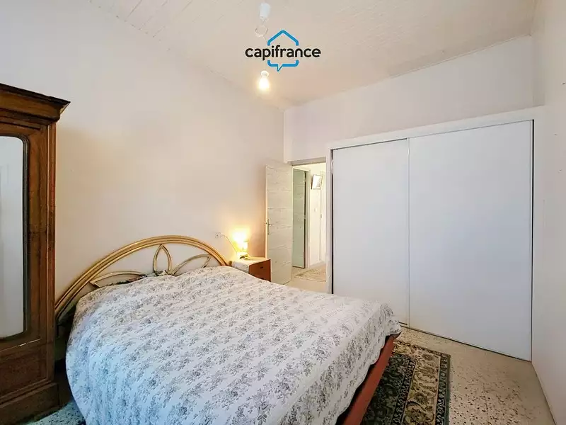 Maison, 252 m²