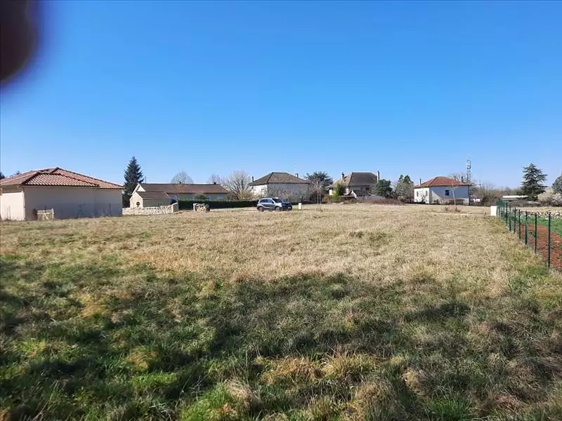 Terrain, 1 080 m²