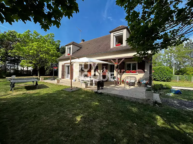 Maison, 169 m²