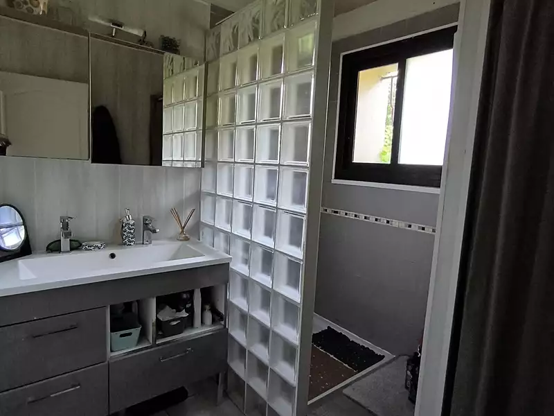 Maison, 185 m²