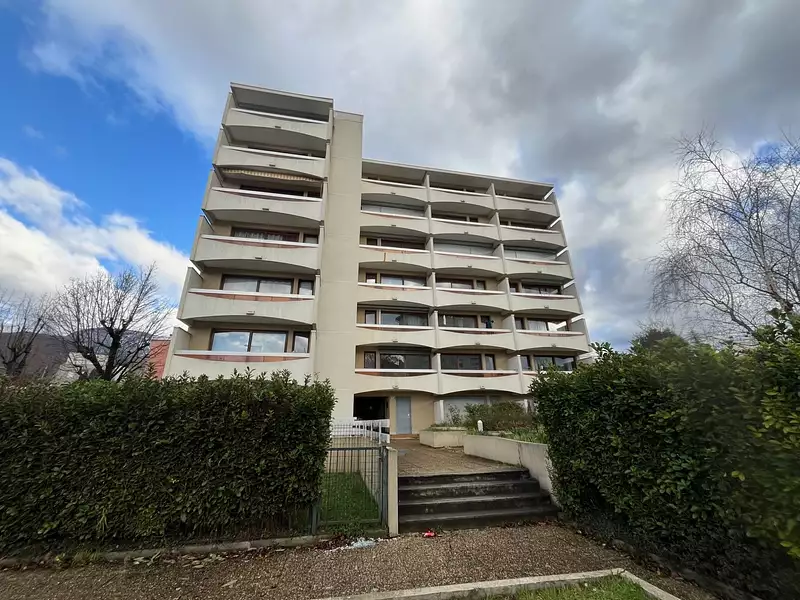 Parking, 12 m²