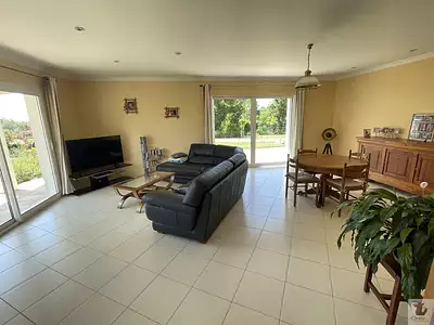 Maison, 144 m²