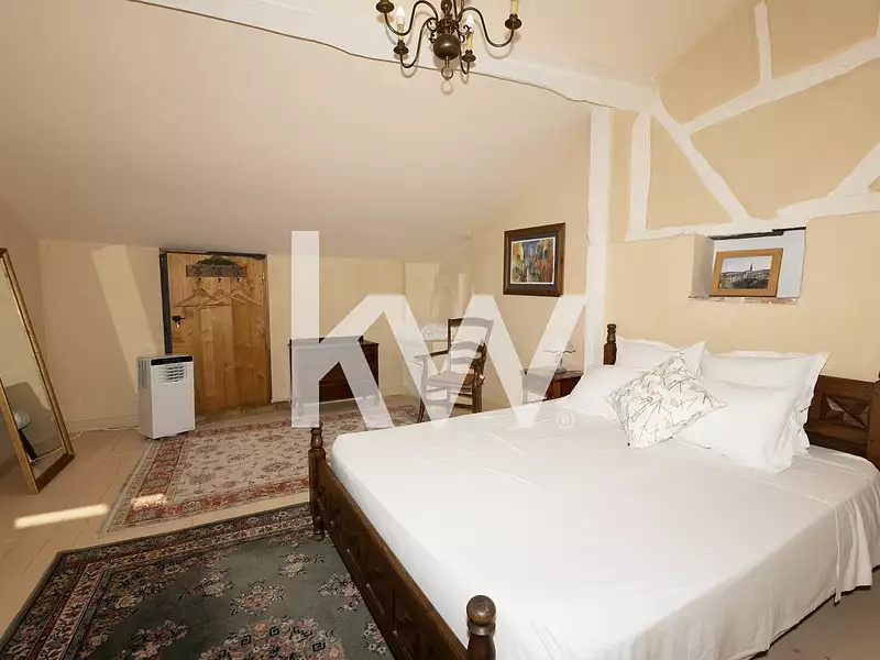 Maison, 680 m²