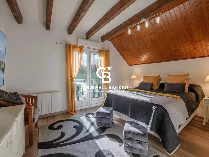Maison, 280 m²